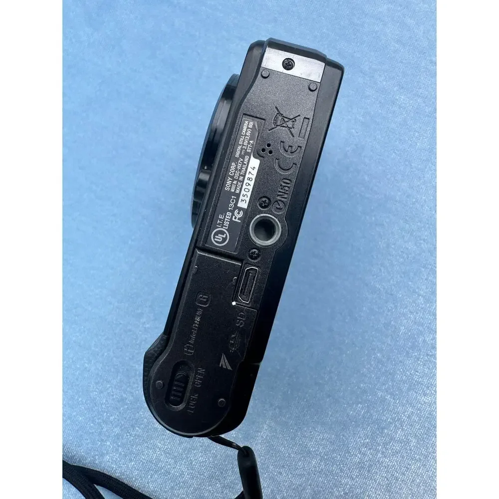 Sony Cyber-shot DSC-HX7V 16.2MP Digital Camera Black 10x Zoom w/ Battery